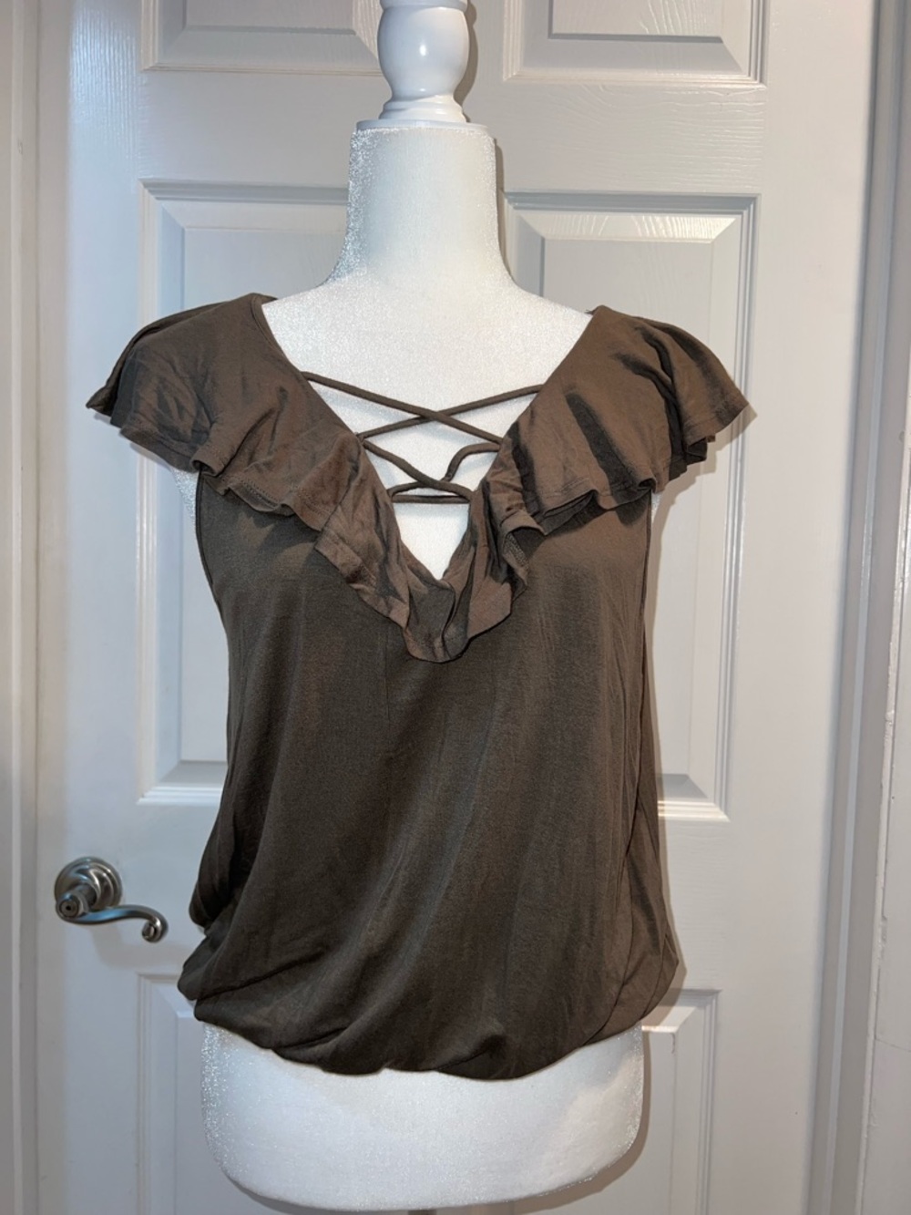 Guess Olive Brown Ruffle Crisscross V-Neck Top size Large